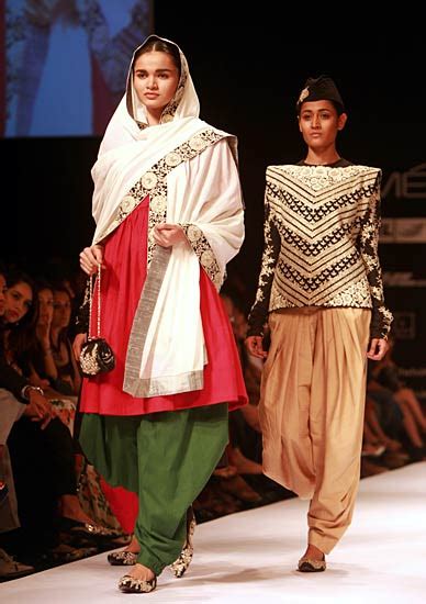 Vidya, Sridevi cheer for Sabyasachi at LFW