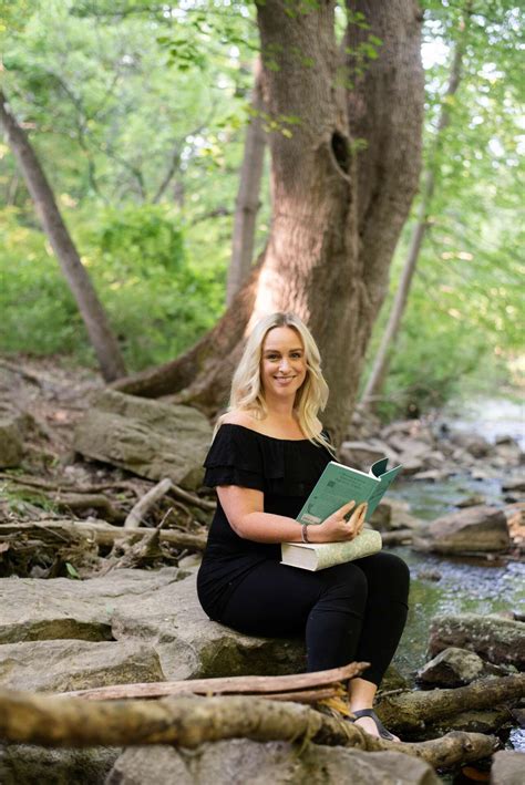 Meet Nicole Fabian – CanvasRebel Magazine