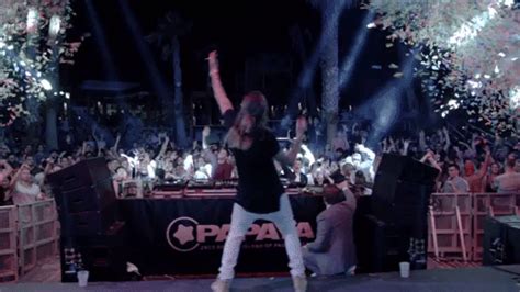 Spring Break Parties Dancing 的图像结果