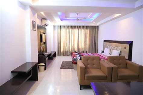 Sri Krishna Janmashtami Ashram - Venue - Mathura City - Weddingwire.in