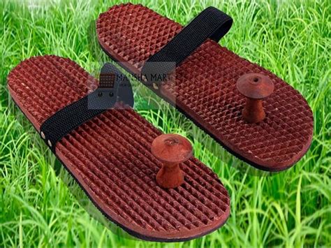 MANSHAMART® Acupressure Foot Massager Slippers Wooden Khadau, Charan ...