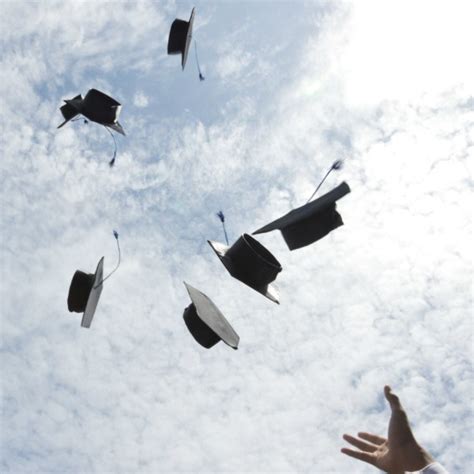 People Who Marry After Graduating College Are Less Obese - Health ...