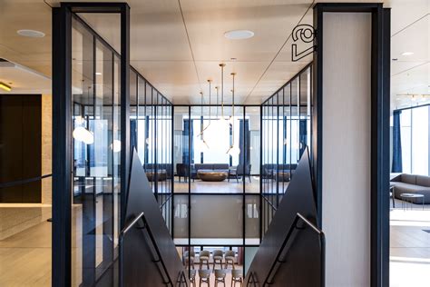 233 S Wacker Dr, Chicago, IL 60606 - Industrious at Willis Tower | LoopNet