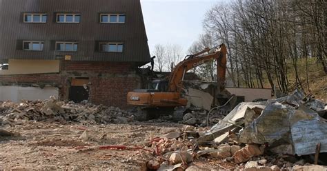 Ruszyła przebudowa LDK i budowa Biblioteki - Limanowa.in