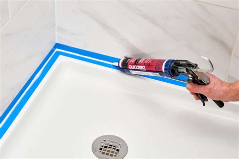 Caulking Around Base Of Bathtub at Ruben Lefebvre blog