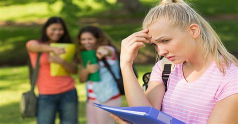 How To Deal With Peer Pressure? [1 min read]