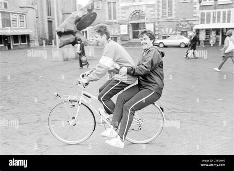 He followed his dad’s 1980s cycle ride to Australia — and recreated the photos frame by frame | CNN