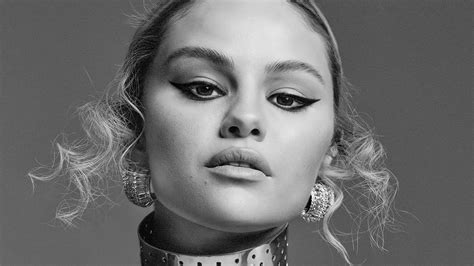 Selena Gomez Vogue Singapore Monochrome 4k | 4K HD Wallpaper Download