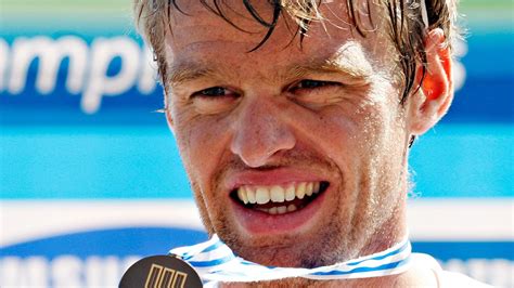 IOC official trashes Olympians' 'garbage teeth' - ESPN