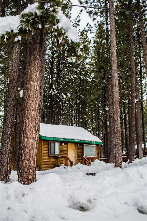 9 Cozy South Lake Tahoe Cabins To Rent For Your Ski Trip!
