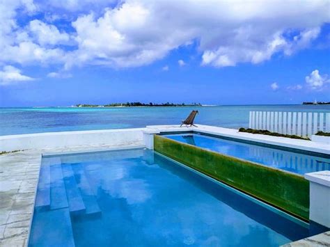 THE BEACH HOUSE (Bahamas/Nassau) - Hostel Reviews & Photos - Tripadvisor