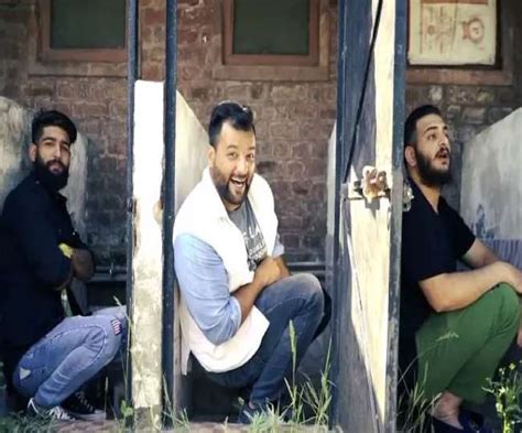 New Kashmir: कभी तनाव झेल चुका कश्मीर का डाउन-टाउन अब मुस्कुरा रहा ...