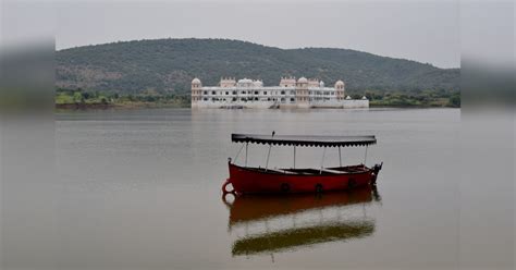 Weekend Goals: Retreat To Lake Nahargarh Palace In Rajasthan & Unwind | LBB