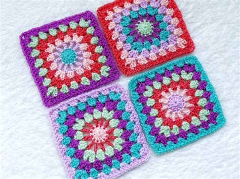 Crochet Patterns Galore - Radiance Granny Square