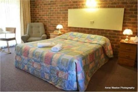 BARHAM COLONIAL MOTEL - Motel Reviews, Photos, Rate Comparison ...