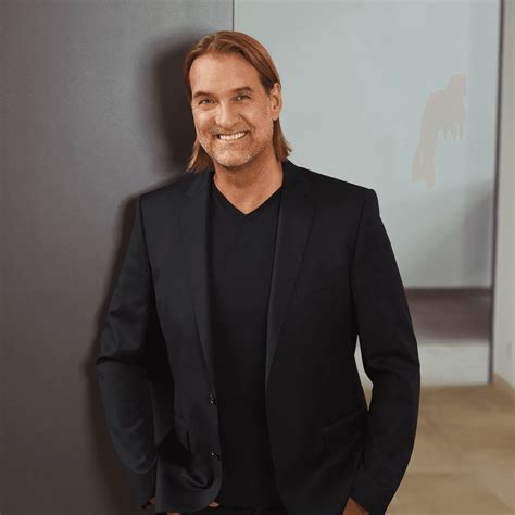 How does COSMO CONSULT deal with Corona?