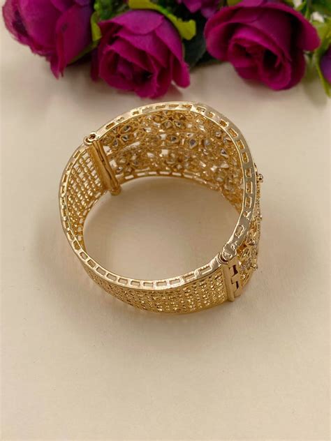 Buy Party Wear Broad Kundan Polki Bracelet For Ladies By Gehna Shop