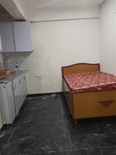 Rental 1 RK 500 Sq.Ft. Builder Floor in Saket Delhi - 7688470