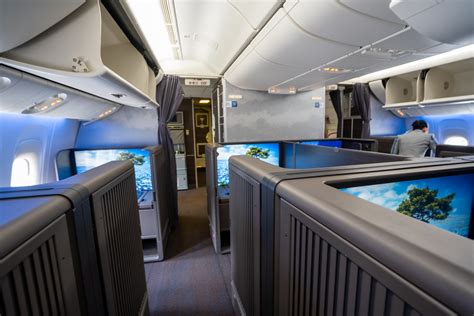 Head-to-Head: ANA First Class vs. Japan Airlines First Class | Prince ...