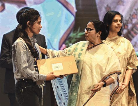 Mamta launches two schemes — ‘Students’ Internship’ & ‘Jogyoshree’