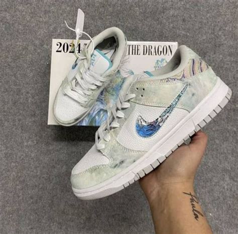 Nik e SB Dunk Low Year Of The Dragon Steam Puppet