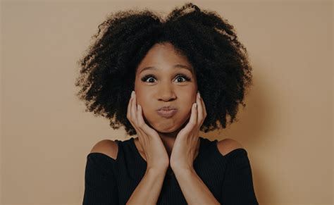 सुबह उठते ही चेहरे में नजर आती है Swelling तो न करें नजरअंदाज, जानें ...