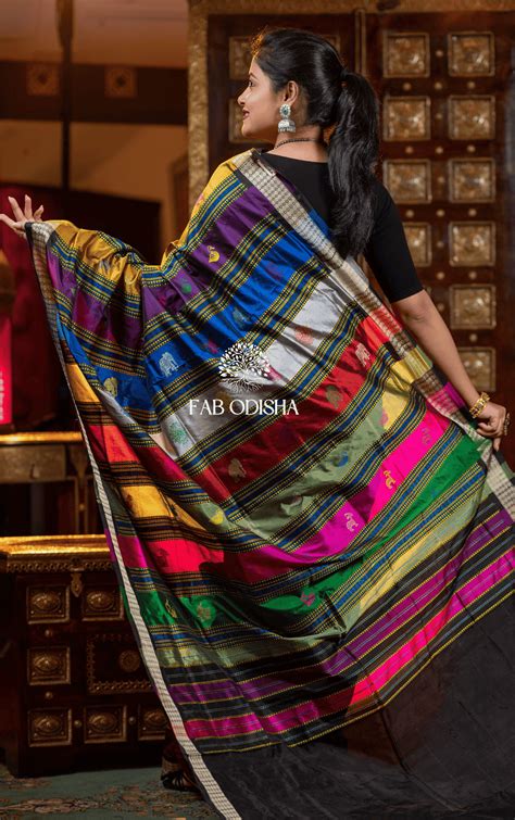 LAVANYA ARTISANAL THREADS BERHAMPURI DOUBLE AANCHAL PURE SILK PATTA SA ...