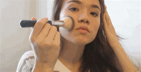 7 Foundation Fails a Make Up Artist Wants You to Stop Making ...