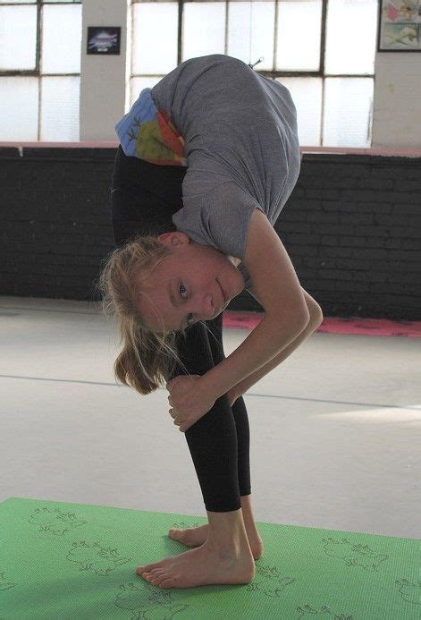 Contortion Backbend Training 的图像结果