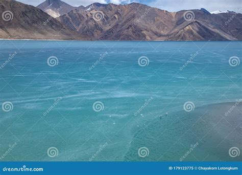 View Landscape of Himalayas Mountains and Frozen Lake Pangong Tso Stock ...