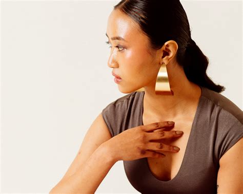 Shop the Latest Fashion Accessories for Women at Ishkaara