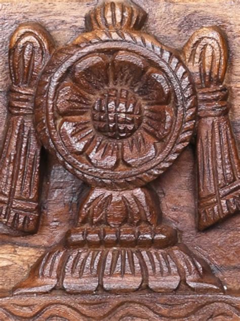Vaishnava Symbol of Lord Balaji Shank, Ram, Chakra With Standing Annap ...