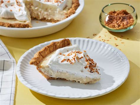 Coconut Cream Pie Recipe | Vegan Girls Guide