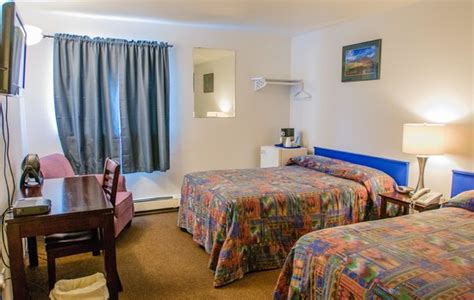 NISUTLIN TRADING POST & MOTEL (Teslin) - Motel Reviews, Photos, Rate ...