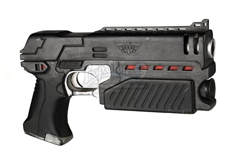 JUDGE DREDD (1995) - Stunt Lawgiver Mk.II - Current price: £4000