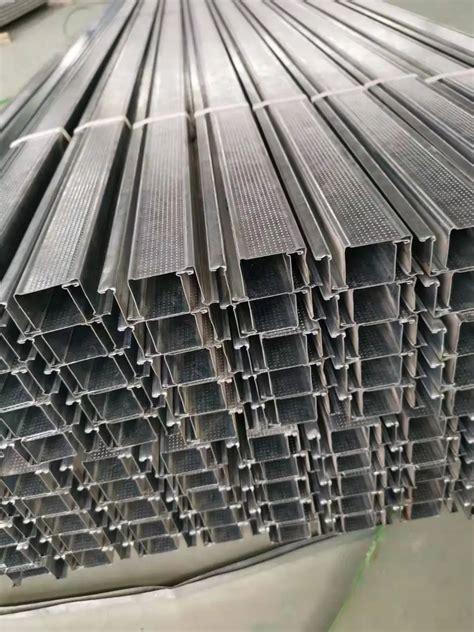 Metal 2x4 Studs Logo C 16 Gauge Stud Metal 25 Gauge - Buy Metal 2x4 ...