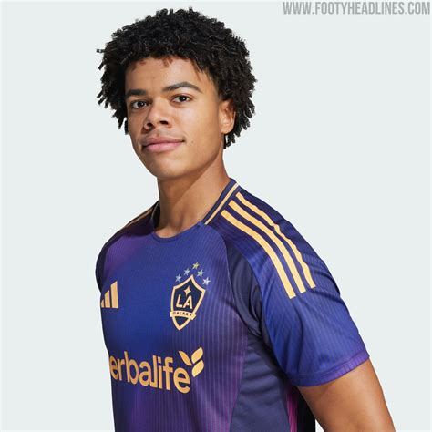 Homenaje al atardecer de Los Ángeles: Lanzamiento de la camiseta ...