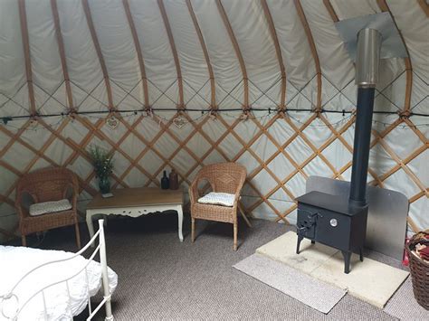 GINGERBREAD COTTAGE YURTS (Dereham) - Lodge Reviews, Photos, Rate ...