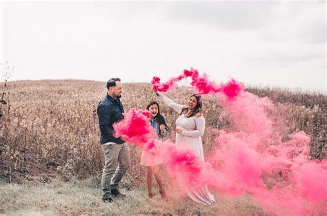 Smoke Bomb Gender Reveal — Julia Maruyama Photography I Illinois ...