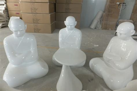 玻璃钢商场女孩雕塑