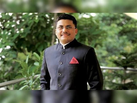 ias awanish sharan tweet viral awanish Sharan mother sent a gift | IAS ...