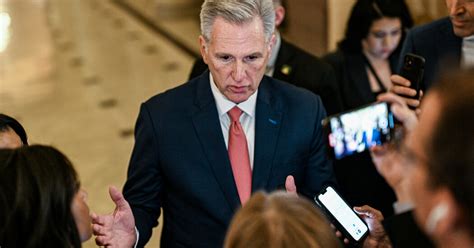 Us Party Struggle 的图像结果