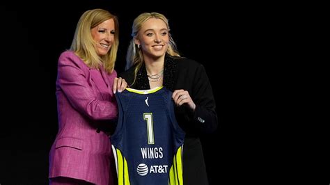 Paige Bueckers: Here's where to get her new Dallas Wings jersey | wfaa.com