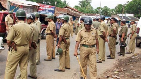 Uttar Pradesh: Hindu outfits protest removal of loudspeakers in Kanpur ...
