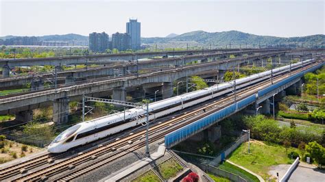 中国最冷清的高铁站，每天只有两趟高铁停靠，运送十几名旅客_江宁