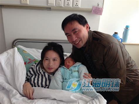 苏晓琳当妈妈了：28公斤产妇 产下1800克男婴 @ 真我风采 - 杨海军苏晓琳个人网站