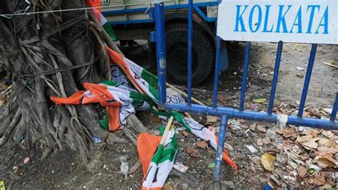 Ex-bureaucrats, economists, journalists appointed by Mamata quit after ...