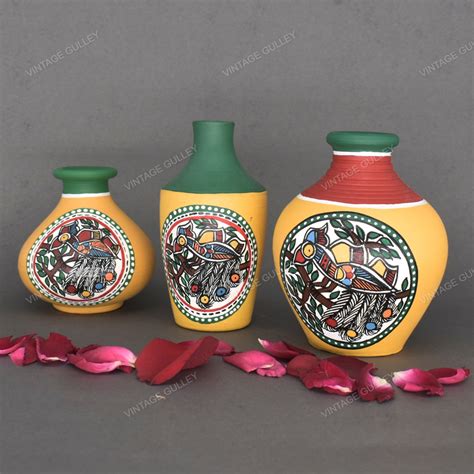 Yellow Warli Hand Painted Terracotta Pot - Set of 3 – Vintage Gulley