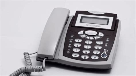 古董古式棕色电话/固定电话在家中用作家庭电话手机、矢量图或彩色图示 向量例证 - 插画 包括有 电信, 拨号: 160164044