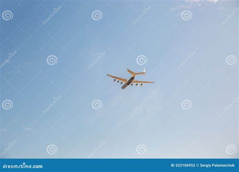 Airplane Antonov an-225 Mriya, World S Largest Transport Aircraft ...